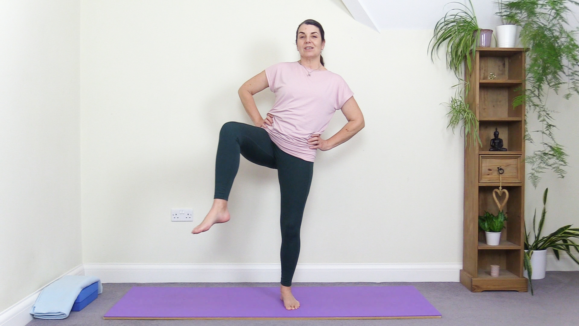 Grounding Your Pelvis in Symmetrical Poses – Right to Joy