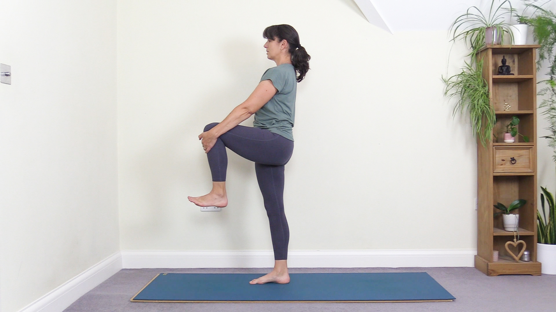 hip-opening-balancing-flow