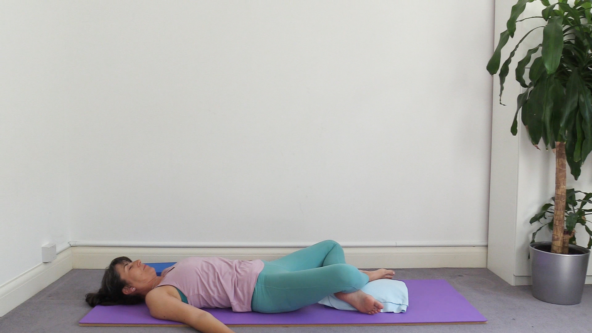 relaxing-toptotoe-yin-class